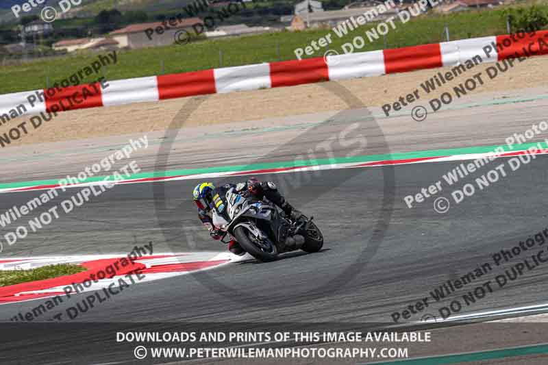 cadwell no limits trackday;cadwell park;cadwell park photographs;cadwell trackday photographs;enduro digital images;event digital images;eventdigitalimages;navarra;no limits trackdays;peter wileman photography;racing digital images;trackday digital images;trackday photos
